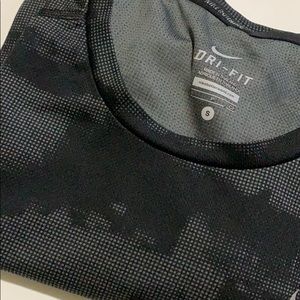 ❤️ Nike Dri-fit shirt